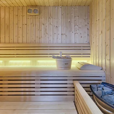 Ferienhaus Villag